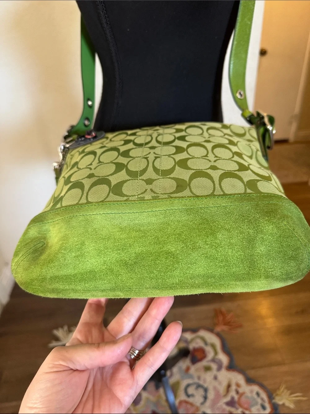 Coach Green 💚 #9362 crossbody bag with ladybug 🐞 keychain